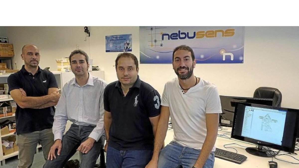 Óscar García, Ricardo Alonso, Jorge Catalina y Fabio Guevara en las instalaciones de la empresa salmantina.-ENRIQUE CARRASCAL