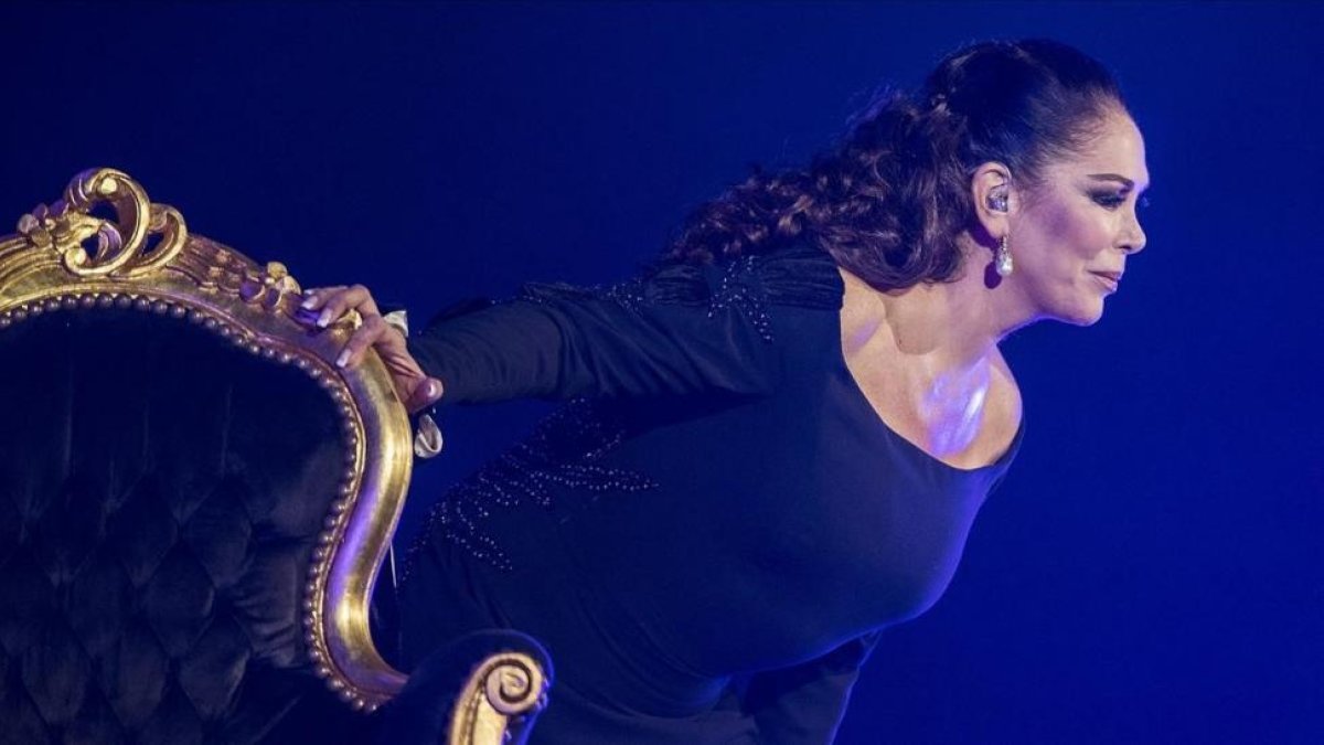 Isabel Pantoja, en concierto.-FERRAN SENDRA