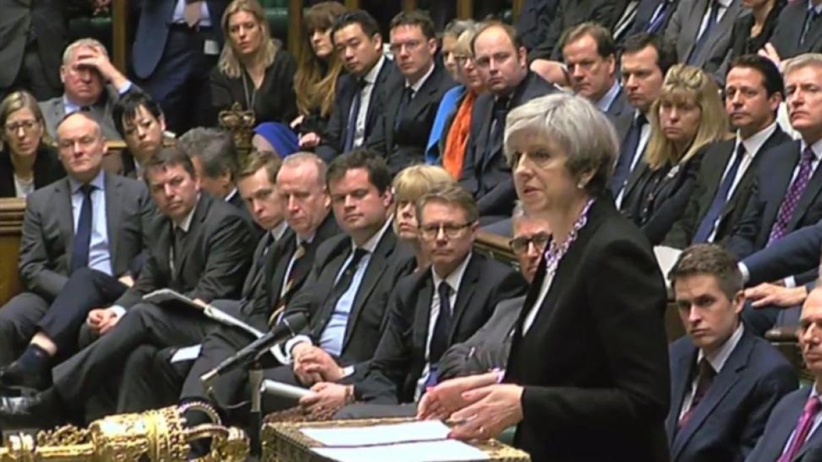 Theresa May en el Parlamento británico el pasado mes de marzo.-AFP