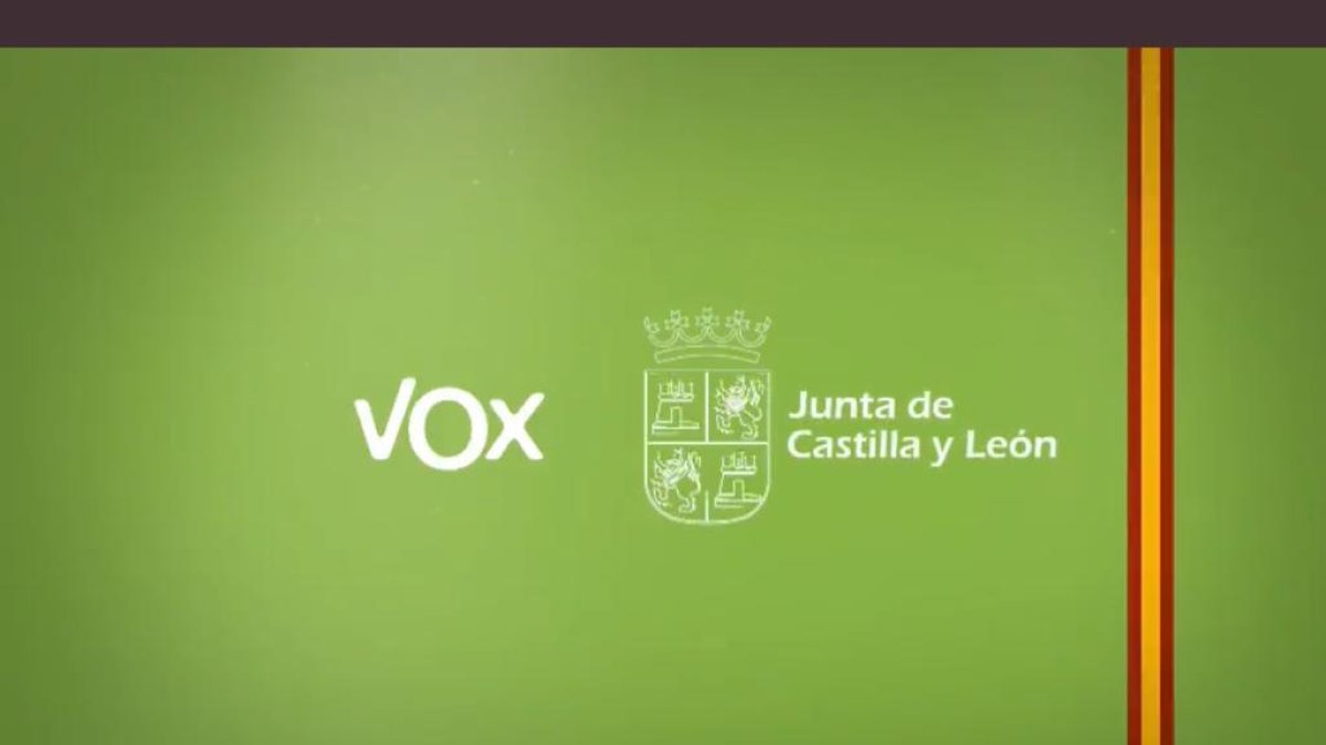 Una de las imágenes del vídeo con los logos de Vox, la Junta y el fondo verde. E.M.