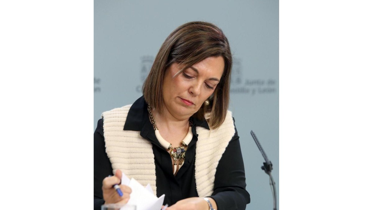 La consejera portavoz, Milagros Marcos, durante la rueda de prensa posterior al Consejo de Gobierno de Castilla y León-ICAL