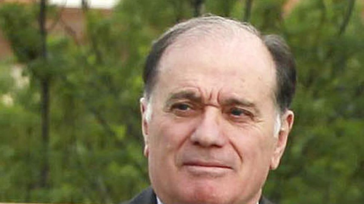 El ex consejero de Economía, Tomás Villanueva, a quien la Fiscalía pide que se investigue por hasta cinco delitos en una imagen de archivo durante un acto en Valladolid-ICAL