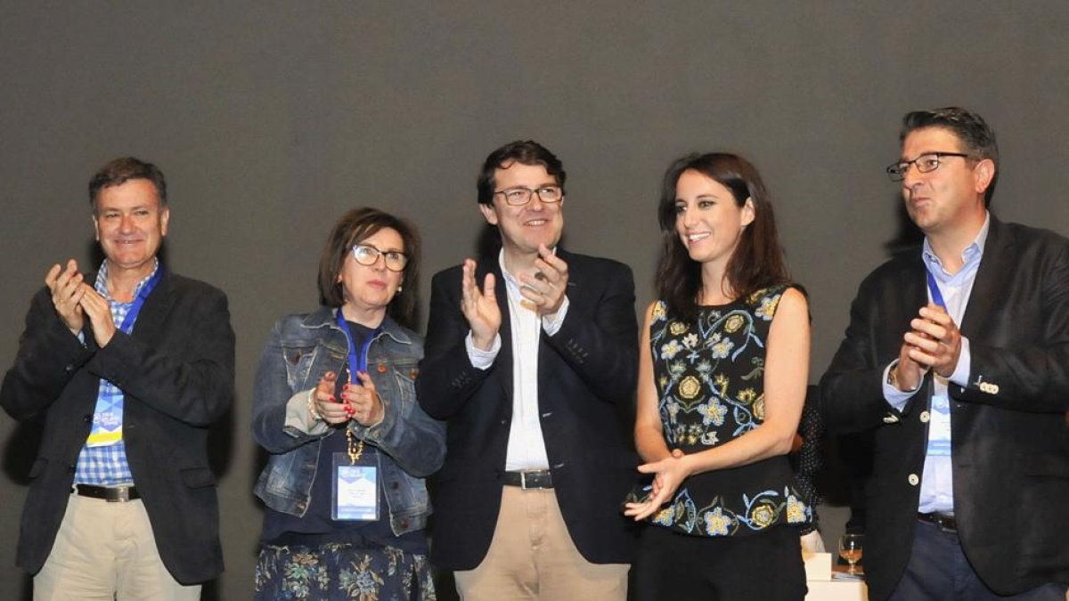 De izquierda a derecha, Vázquez, Angulo, Fernández Mañueco, Levy y Peregrina, ayer, en Soria.-DANIEL RODRÍGUEZ