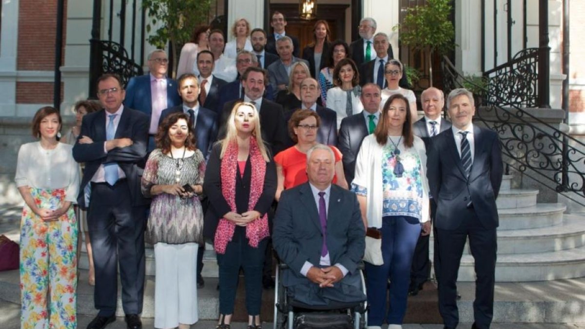Foto de familia de las víctimas-EL PERIÓDICO