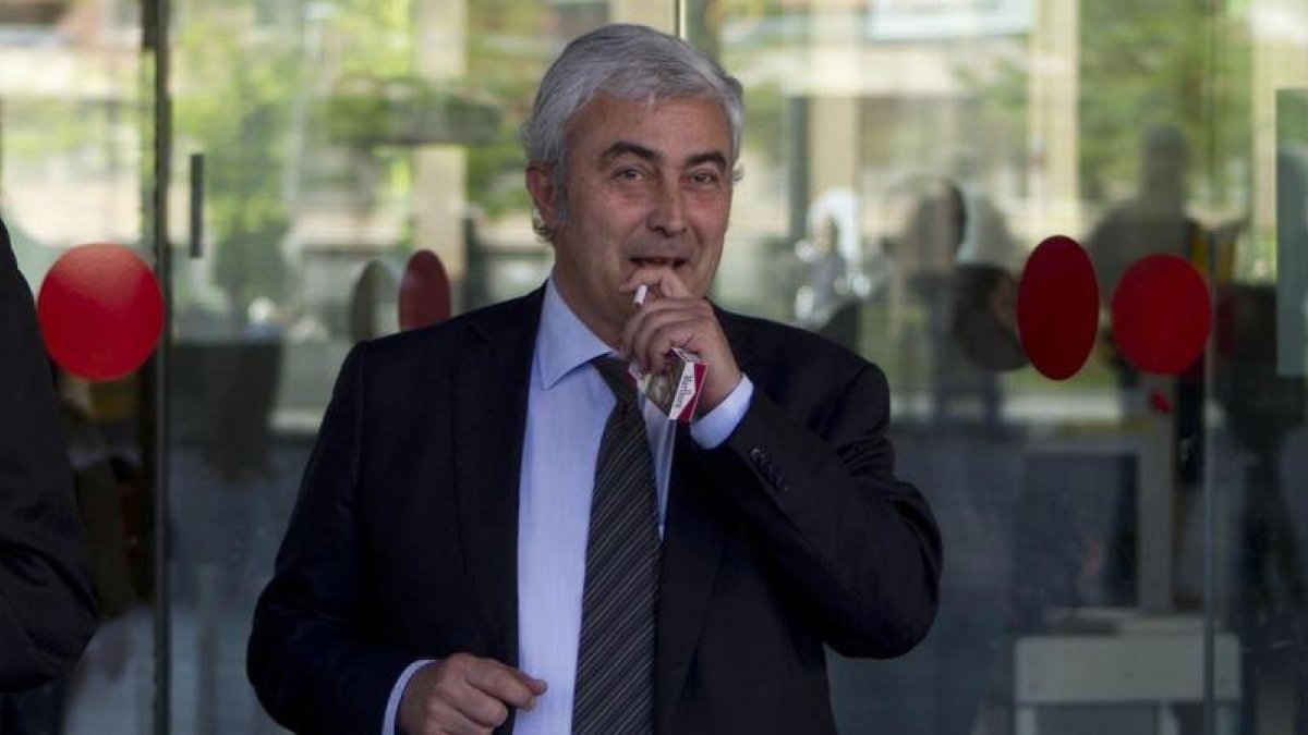 Josep Maria Matas, en una imagen de 2013, durante un receso de su declaracion por el caso Matas y Solà.-ARCHIVO