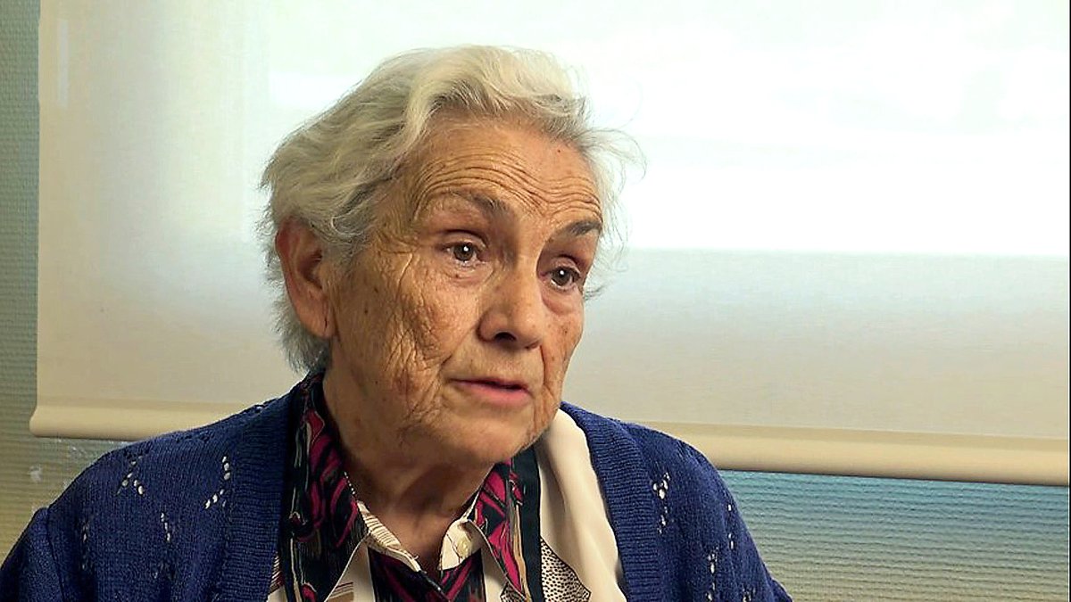 Una de las últimas fotos de Pilar en su casa de Madrid.  FOTOS: ARMH VALLADOLID