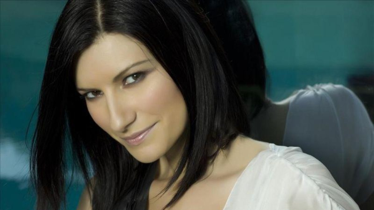 Laura Pausini, en una imagen promocional de su último disco, 'Singulares'.-EL PERIÓDICO