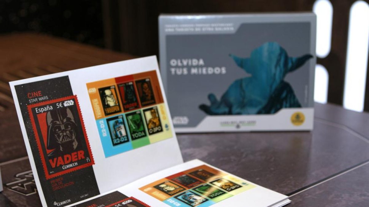 Sello conmemorativo de Correos de la saga Star Wars.-EFE