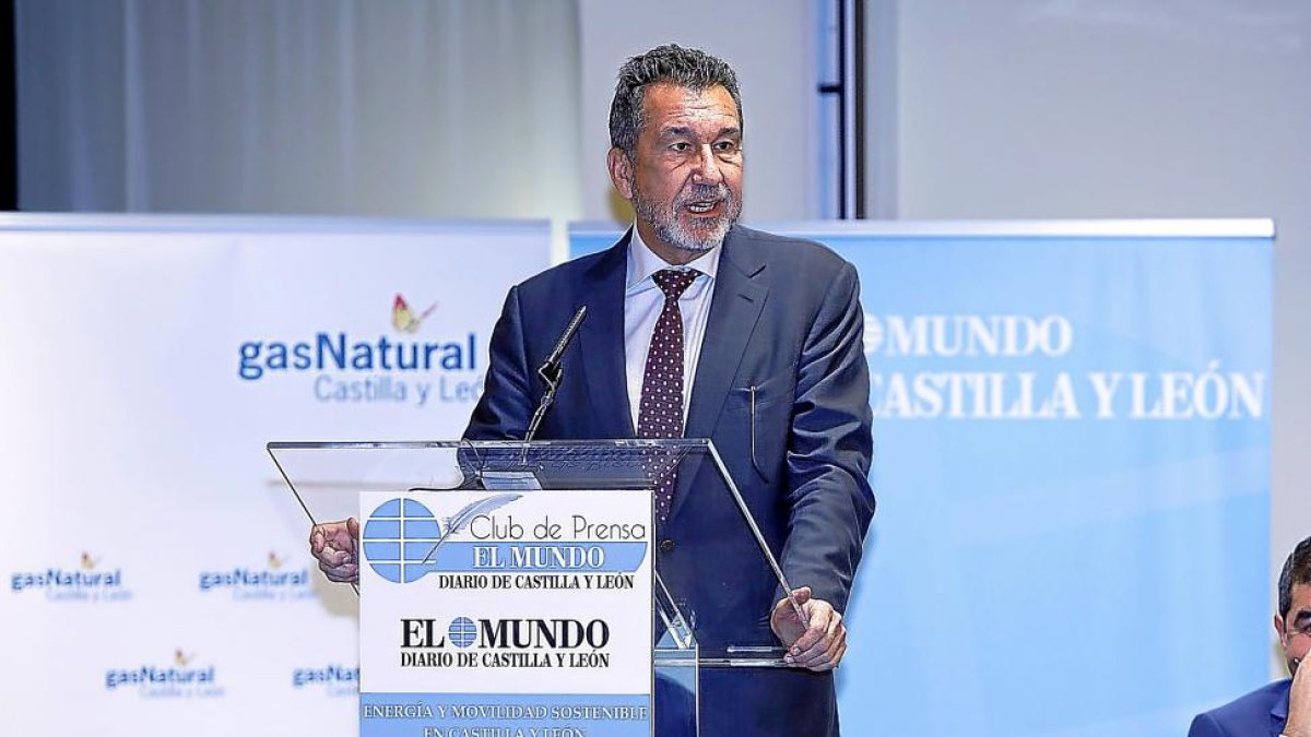 Antoni Peris, en un momento de su intervención en el Club de Prensa de EL MUNDO DE CASTILLA Y LEÓN.-J. M. LOSTAU