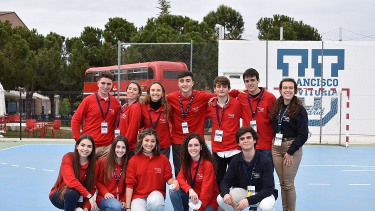 Una estudiante de Valladolid, una de los mejores cincuenta mejores alumnos del país, accede a las XVII Becas Europa Santander. -E. M.