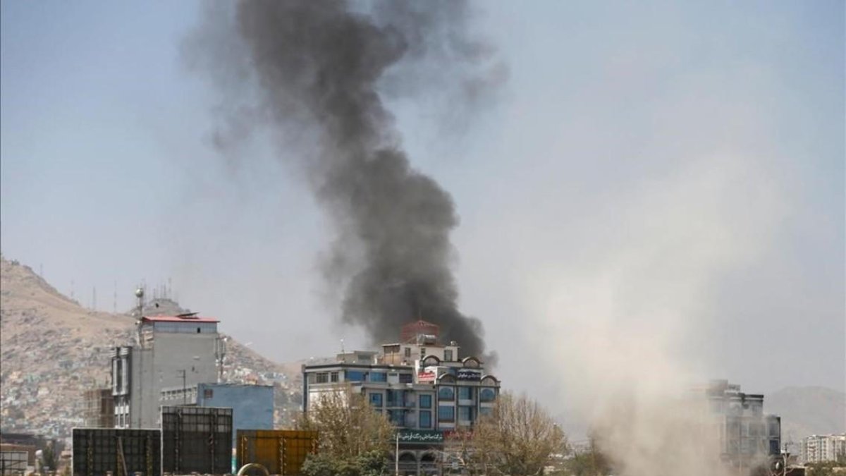 Una explosión en Kabul hoy por la mañana.  /-MOHAMMAD ISMAIL (RUTERS)