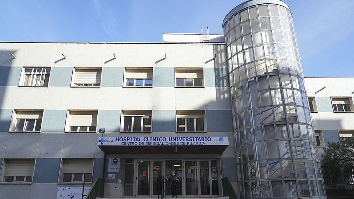 Centro de Especialidades de la calle Doce de Octubre del barrio La Pilarica de Valladolid.-