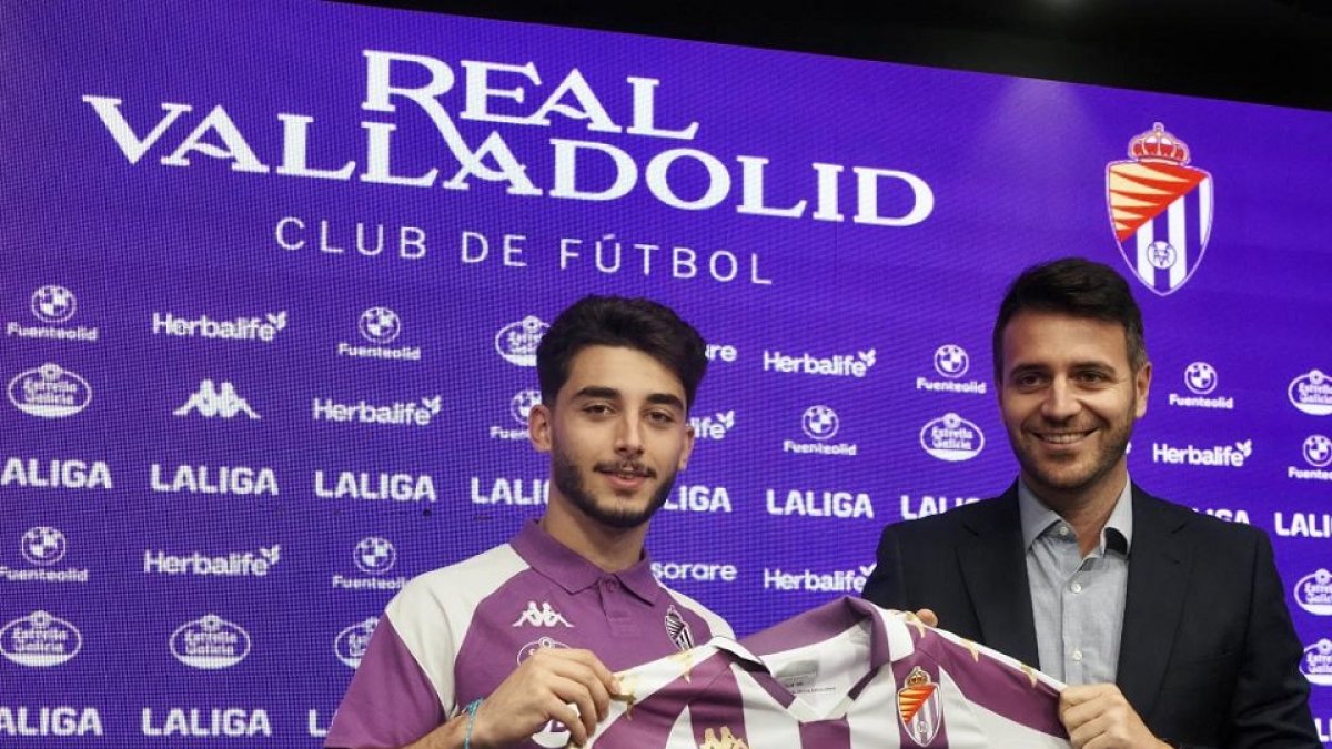 Raúl Moro, junto a Fran Sánchez. / PHOTOGENIC