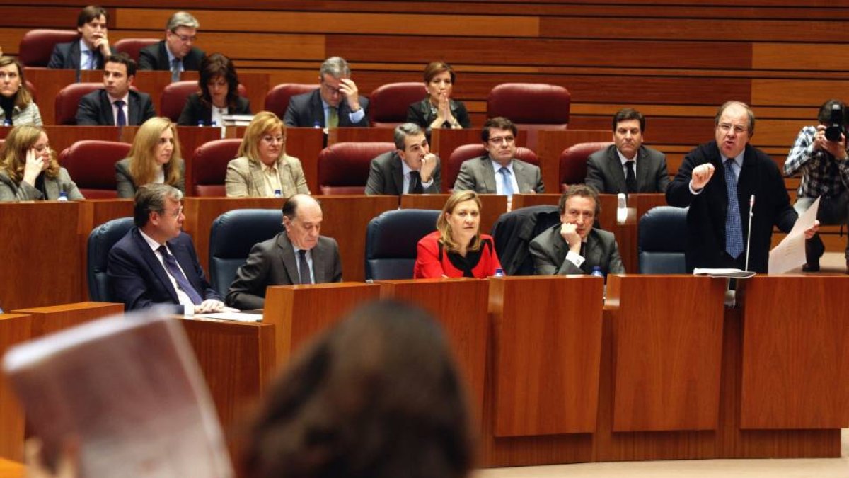 Intervención del presidente de la Junta, Juan Vicente Herrera, en el Pleno de las Cortes-Ical