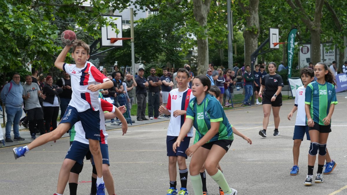 Día del balonmano en la calle. / J. M. LOSTAU