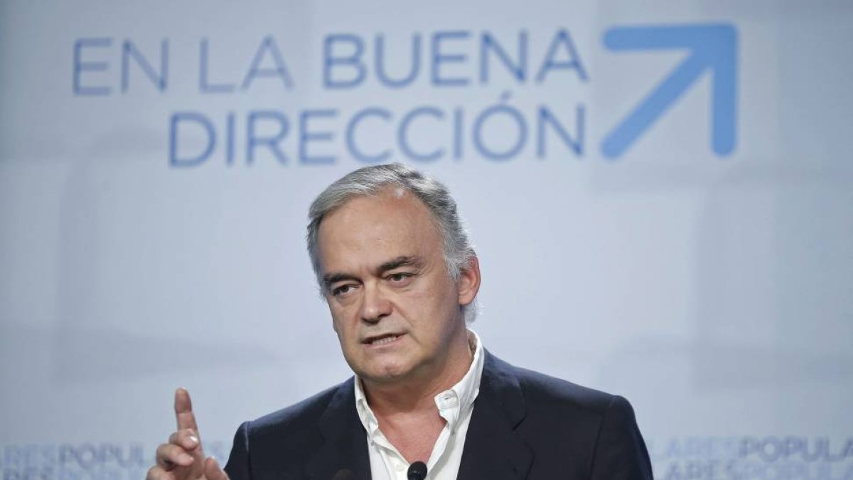 Esteban González Pons, ayer, durante su comparecencia ante los medios tras las detenciones-EFE