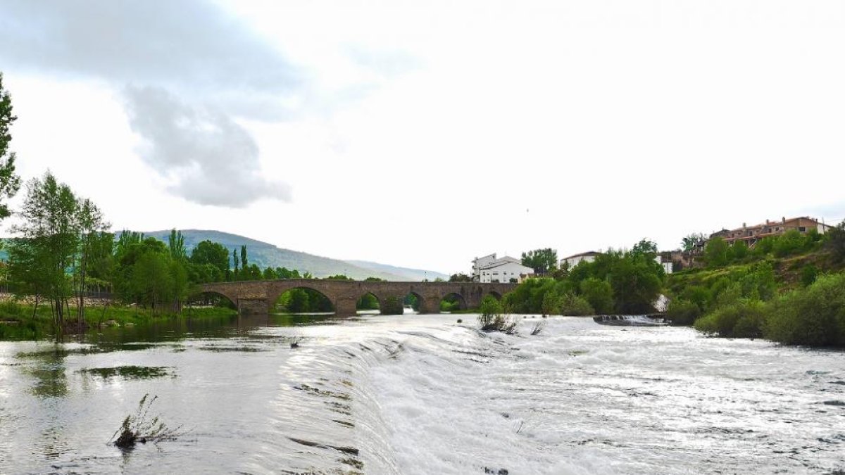 Vista del río Tormes por El Barco de Ávila, una de las paradas de la Ruta de la Salud conocida así porque la mística abulense acudió allí a tratarse de sus dolencias.-DIPUTACIÓN DE ÁVILA