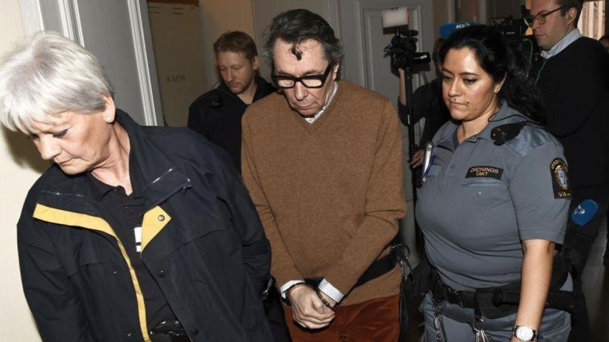 Jean-Claude Arnault, el pasado 12 de noviembre en el juzgado de Estocolmo.-AP / TT NEWS AGENCY / JONAS ESKSTROMER