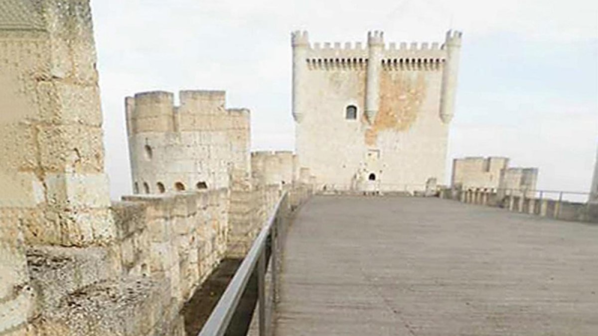 Aspecto actual de la cubierta del Museo del Vino de Peñafiel.-E. M.