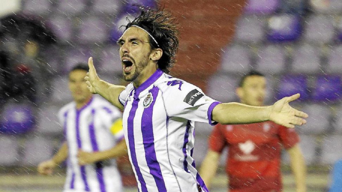 Jordi, en su etapa blanquivioleta.-J.M. LOSTAU