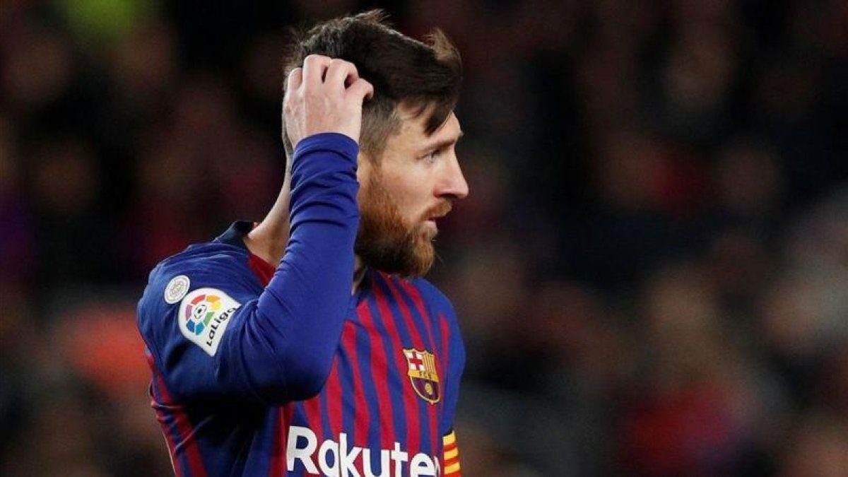 Messi durante el Barça-Valencia en el Camp Nou.-REUTERS / ALBERT GEA