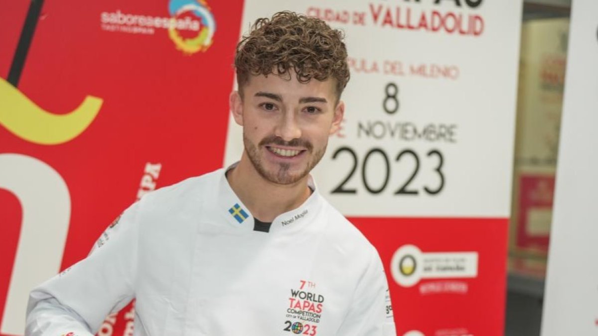 Noel Moglia, con el pincho ganador del Mundial.-PHOTOGENIC