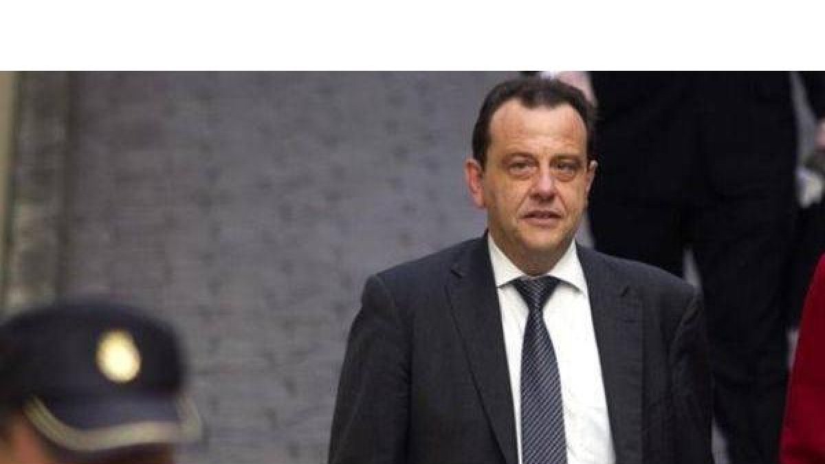 El fiscal Pedro Horrach llega a la Audiencia de Palma, el pasado mes de febrero.-Foto: AFP / JAIME REINA
