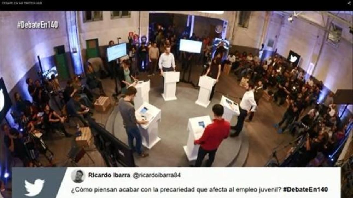 En la red 8 Un momento del debate de los candidatos en Twitter.-EL PERIÓDICO