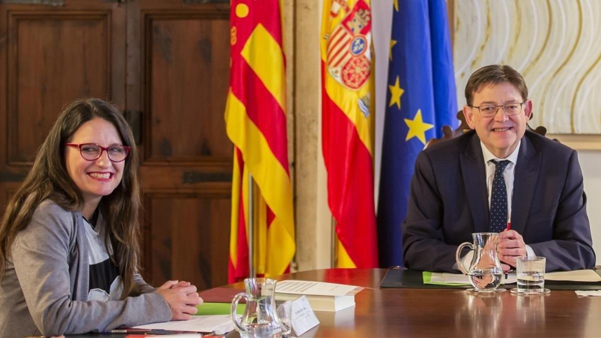 El presidente de la Generalitat valenciana, Ximo Puig, y la vicepresidenta Mónica Oltra.-