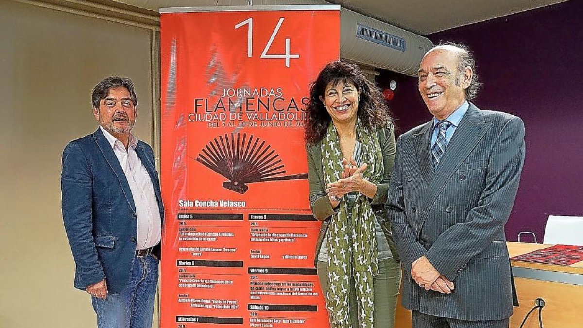 Jose Maria Viteri, Ana Redondo y Pedro Sanz Ludeiro, durante la presentación de las Jornadas Flamencas-EL MUNDO