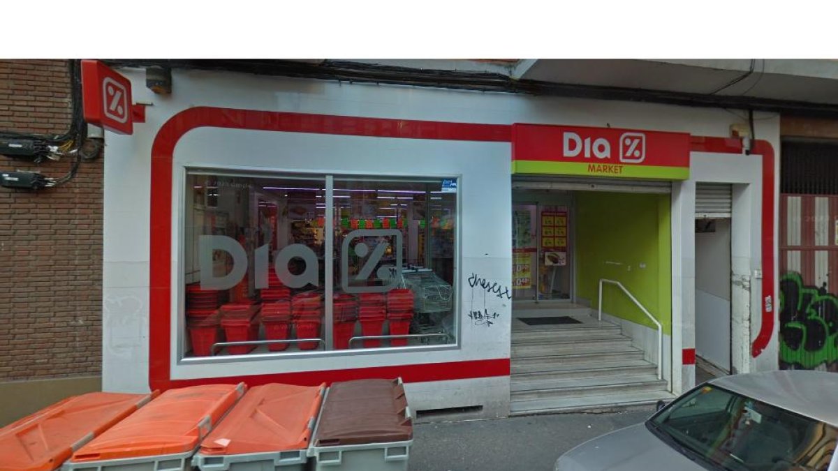 Supermercado DIA en la calle Aurora de Valladolid. -GSW
