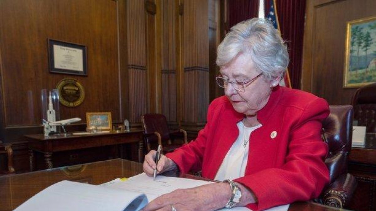 La gobernadora de Albama, EEUU, Kay Ivey.-EPA