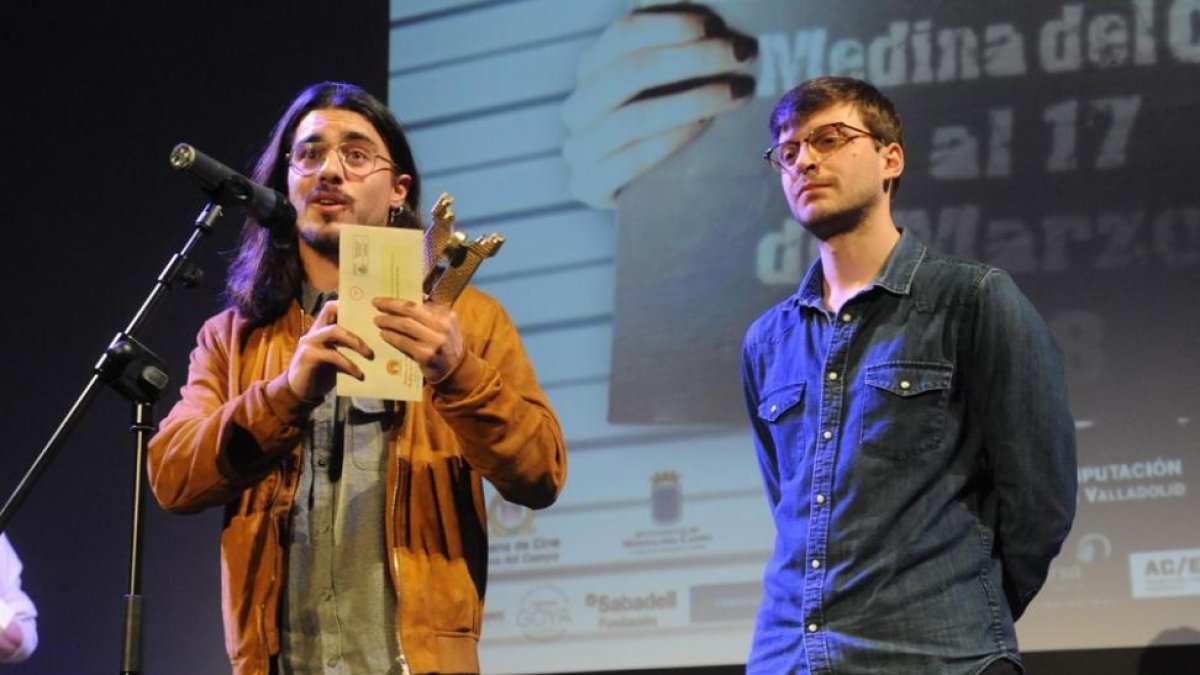 Carlos Villafaina junto al protagonista de la cinta, David López. El Roel de Oro le permite entrar directamente en la preselección de los Premios Goya.-S.C.