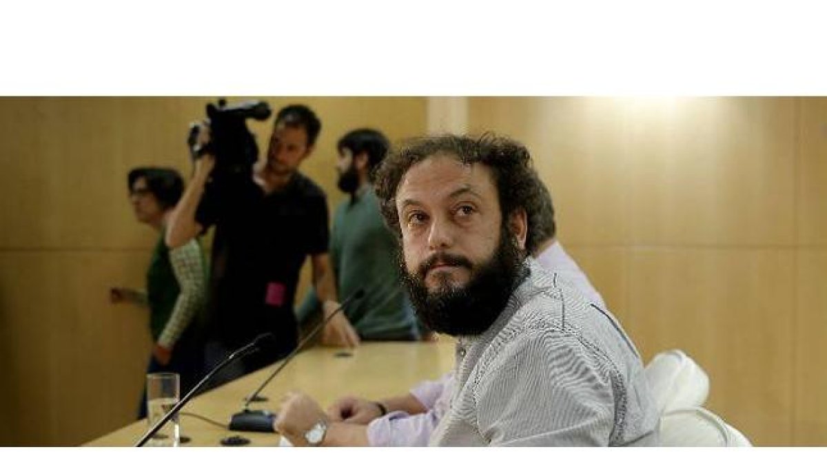 El concejal de distrito de Madrid, Guillermo Zapata, el pasado día 15.-Foto: JOSÉ LUIS ROCA