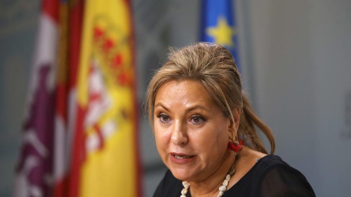 La vicepresidenta y portavoz, Rosa Valdeón, informa de los acuerdos alcanzados en el Consejo de Gobierno.-ICAL
