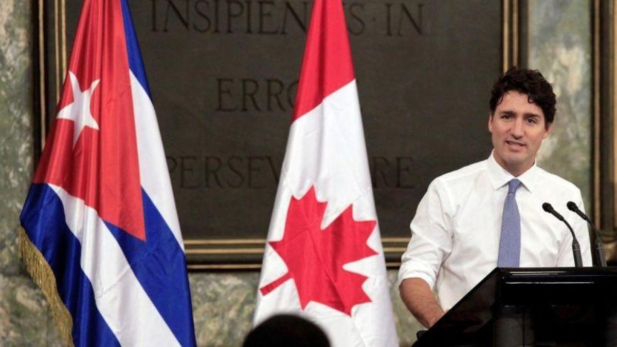 El primer ministro de Canadá, Justin Trudeau, durante una charla en la Universidad de La Habana en el 2016.-ENRIQUE DE LA OSA (AFP)