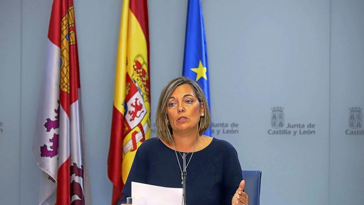 Milagros Marcos, durante la rueda de prensa posterior al Consejo de Gobierno.-ICAL