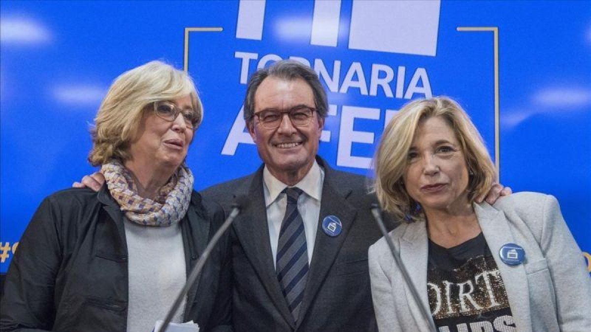 Irene Rigau, Artur Mas y Joana Ortega, en una imagen de archivo.-FERRAN SENDRA