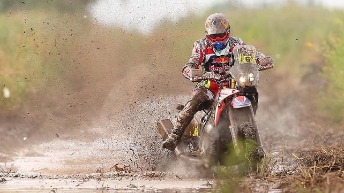 El piloto español de motos, Joan Barreda (Honda), en la etapa de este lunes.-EFE / NICOLÁS AGUILERA
