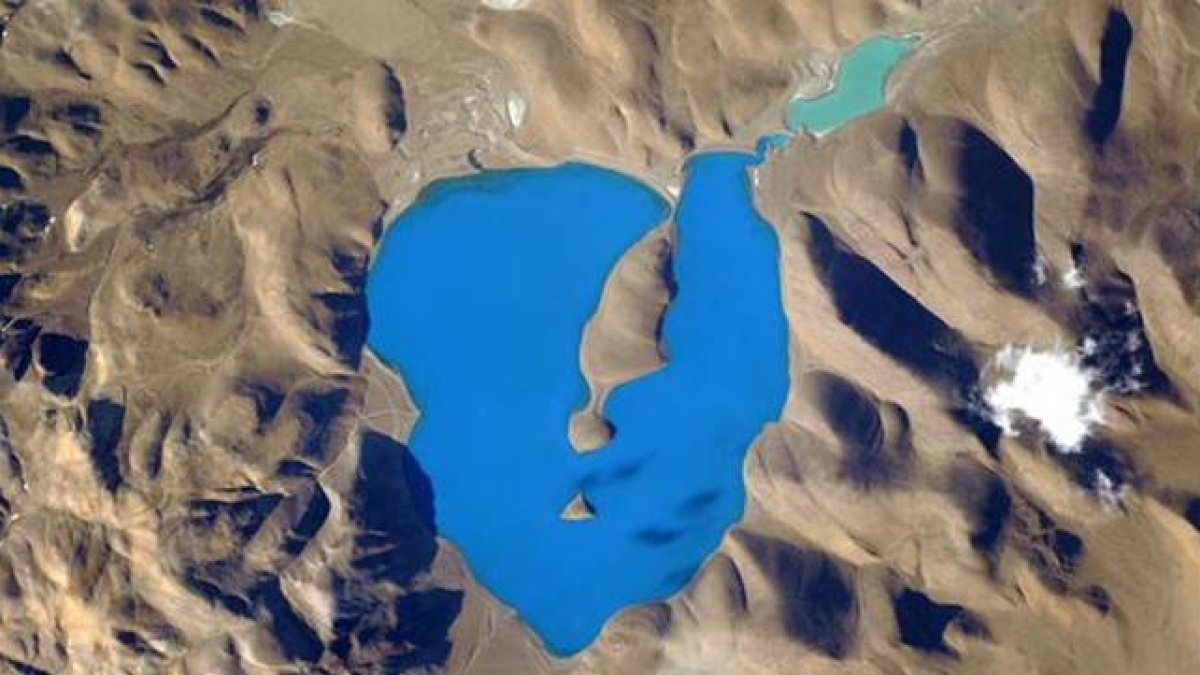 El pequeño Cuo Womo, en China, observado desde la ISS.-Foto: SCOTT KELLY