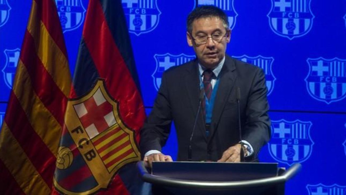 Josep Maria Bartomeu, el pasado domingo durante la asamblea de compromisarios.-JORDI COTRINA
