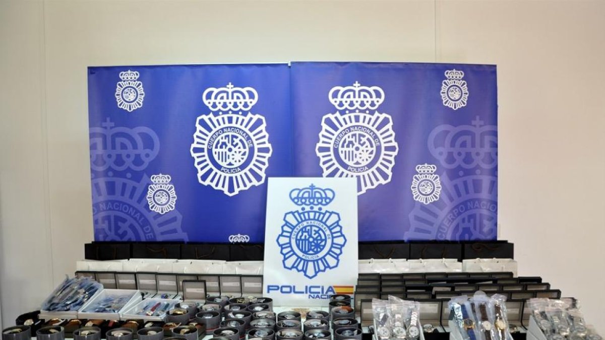 Material incautado en la detención.-EUROPA PRESS