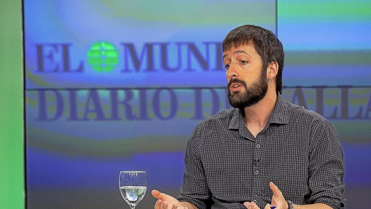 Juan Manuel del Olmo durante su intervención en ‘La Quinta Esquina’, emitido anoche en La 8 de Valladolid.-PHOTOGENIC