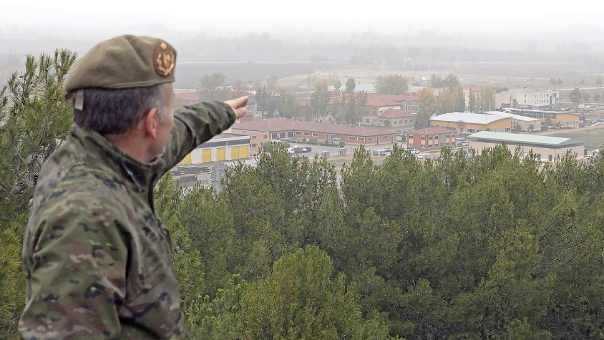 Vista aérea de la base de ‘El Empecinado’ desde un cerro cercano. C. ESPESO