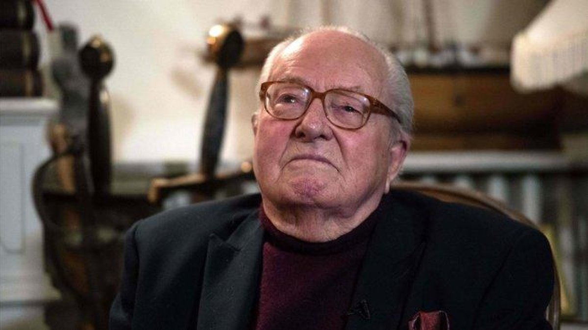Jean Marie Le Pen, el pasado mes de enero.-AFP / CHRISTOPHE ARCHAMBAULT