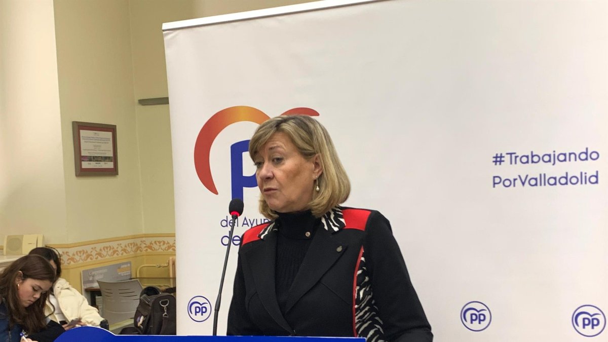 La presidenta del Grupo Municipal Popular en el Ayuntamiento de Valladolid, en rueda de prensa. -EP