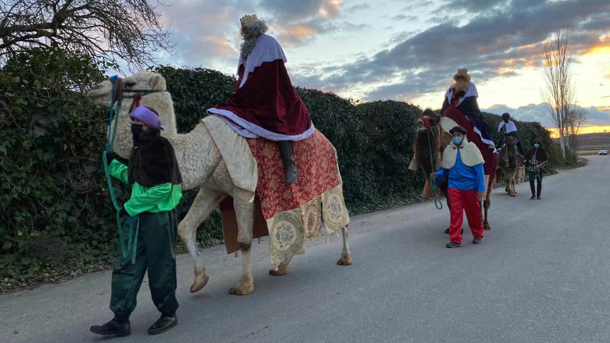 Los Reyes Magos, por las calles de Valdestillas el pasado 5 de enero. E. M.