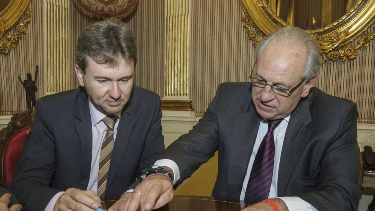 l alcalde de Burgos, Javier Lacalle, se reúne con el presidente de Campofrío, Pedro Ballvé, sobre el nuevo proyecto industrial de la compañía Campofrío-Ical