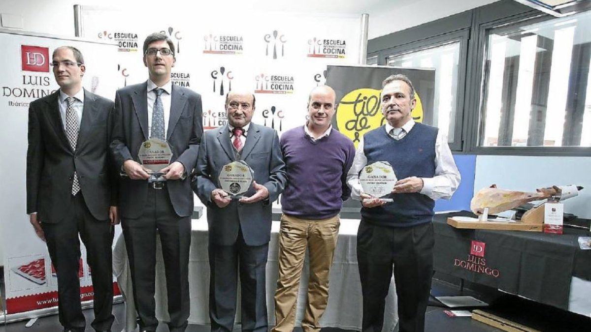 Los ganadores del premio al mejor jamón 2014: Venta Tabanera, Luis Domingo y Jamones Faustino Prieto-Ical
