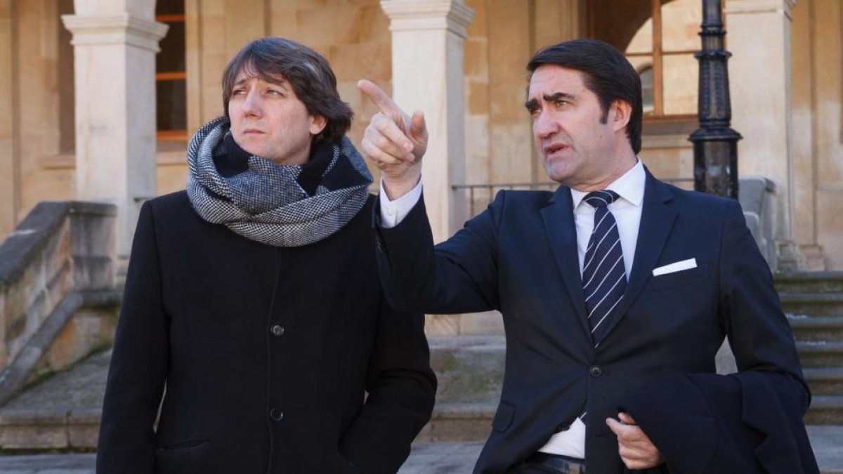 El consejero de Fomento, Juan Carlos Suárez Quiñones, mantiene una reunión de trabajo con el alcalde de Soria Carlos Martínez y visita las últimas obras realizadas en la ciudad-ICAL